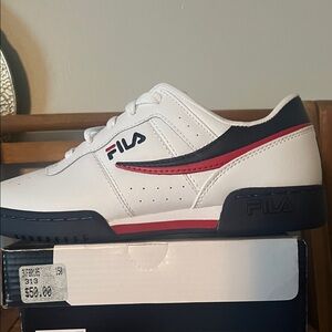 Fila Kids' White and Navy Sneakers